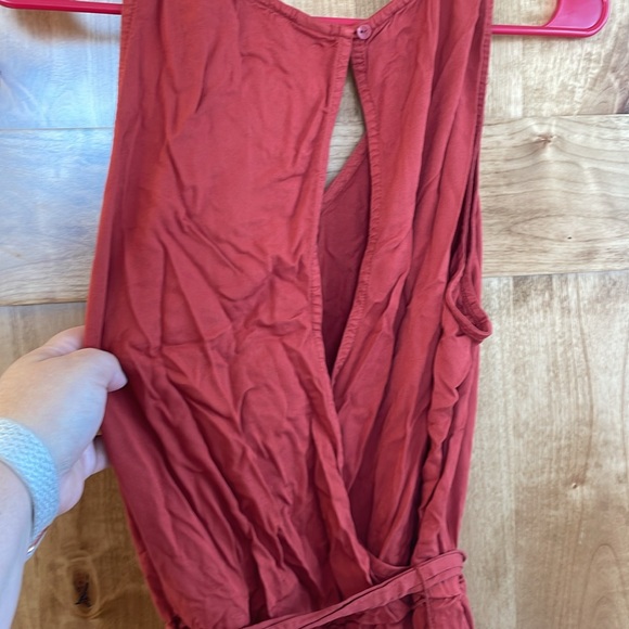 Old Navy Burnt Orange pant romper with key hold back and belt - Picture 4 of 4